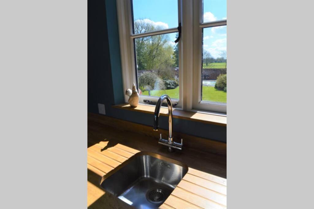 Cockloft Romantic Countryside Hideaway Bishops Cannings Eksteriør bilde