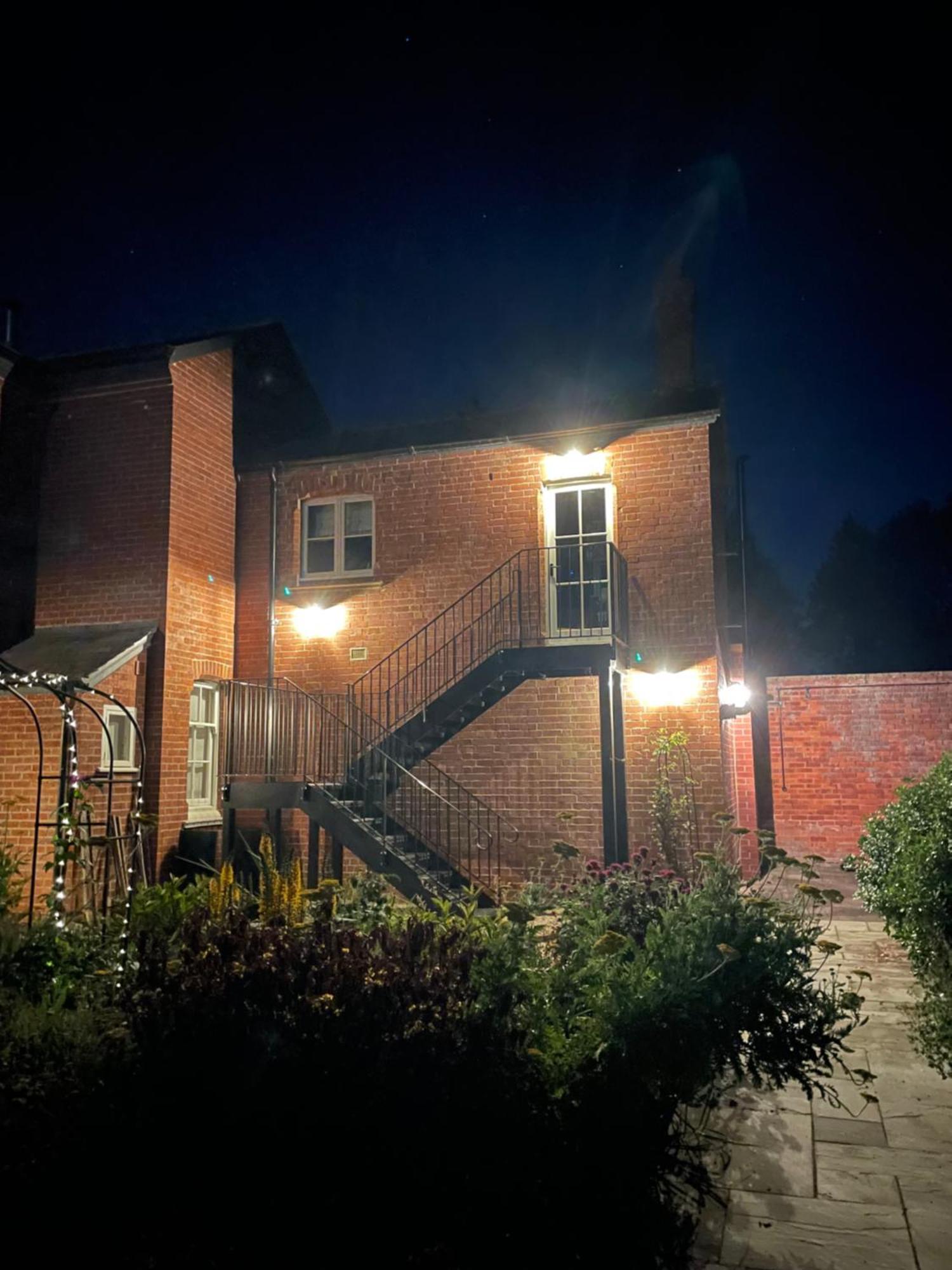 Cockloft Romantic Countryside Hideaway Bishops Cannings Eksteriør bilde